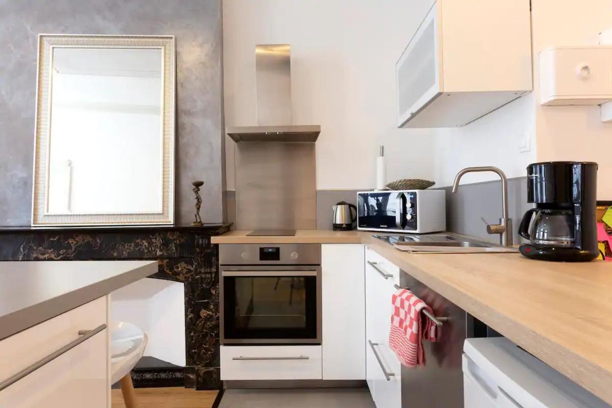 Magnifique 2 Pieces - Plein Centre - Tram 1 Min Apartment Montpellier Bagian luar foto